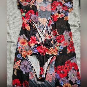 SHEIN Black and Red Floral Robe Set